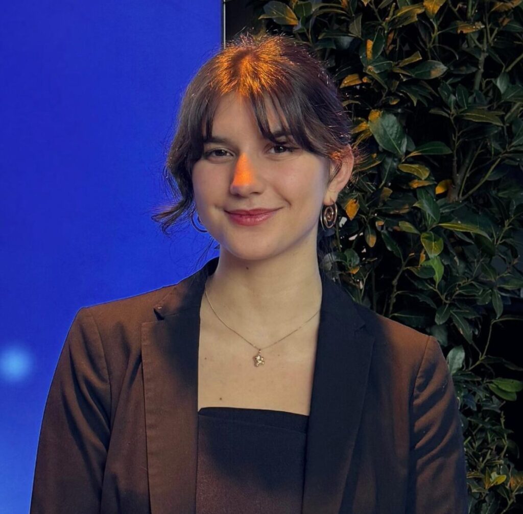 Maxima Helldorff, Personalmanagement und Kommunikation bei C2CAgent